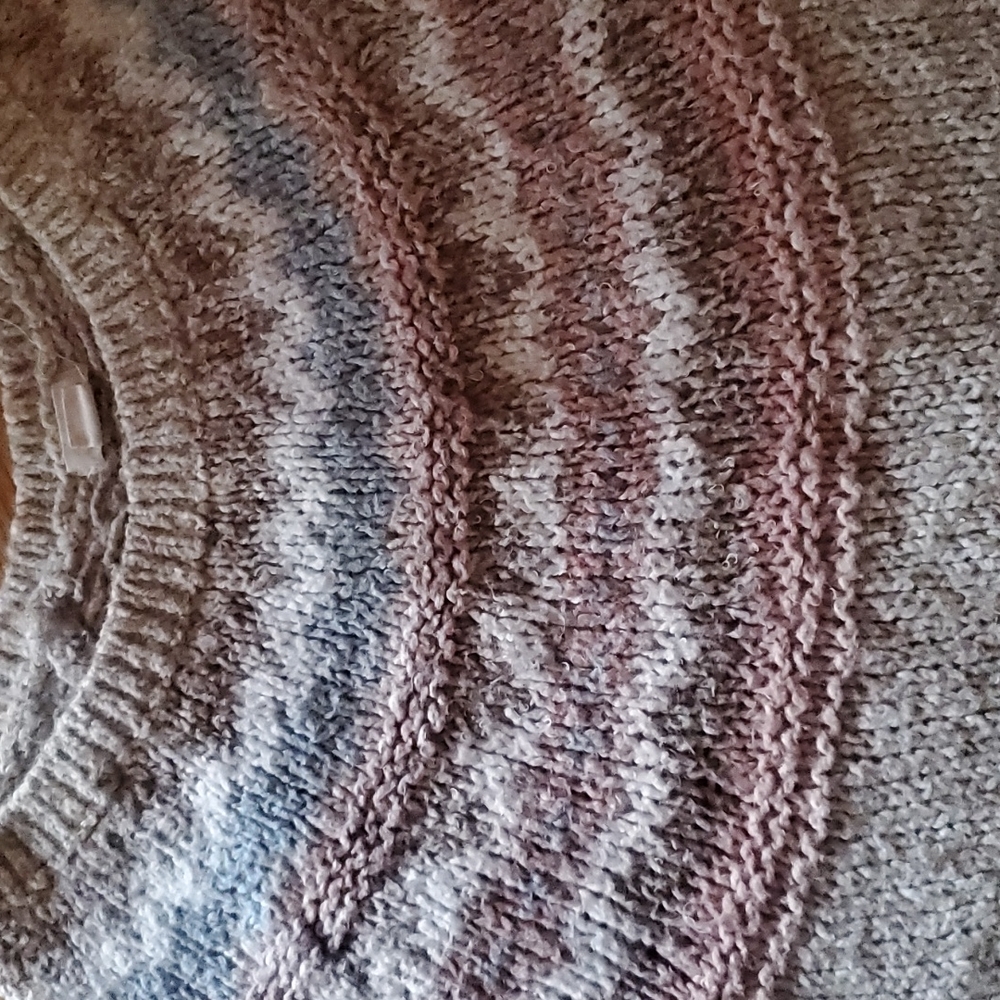 Knit sweater - Picture 2 of 3